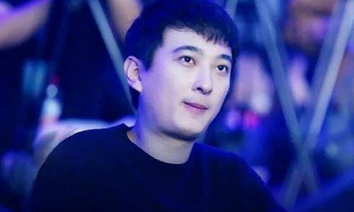 Thời hiện tại của thiếu gia tiêu hơn 700 triệu đồng một đêm - Hình 9 Thoi hien tai cua thieu gia tieu hon 700 trieu dong mot dem-Hinh-9