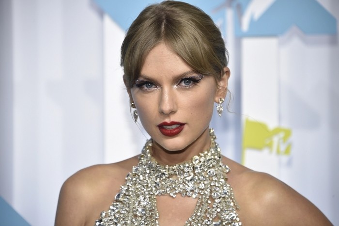 Taylor Swift so huu khoi tai san khong lo the nao?-Hinh-2