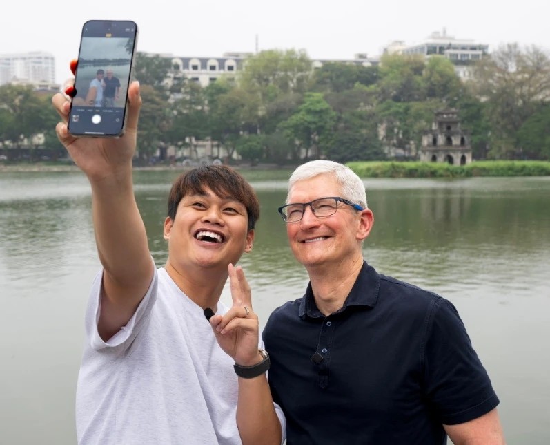 Mot ngay cua CEO Apple Tim Cook bat dau tu luc 4 gio sang