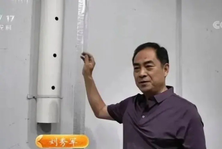 Khoi nghiep o tuoi 45 ban rau dac biet, nguoi dan ong kiem hon tram ty moi nam-Hinh-2