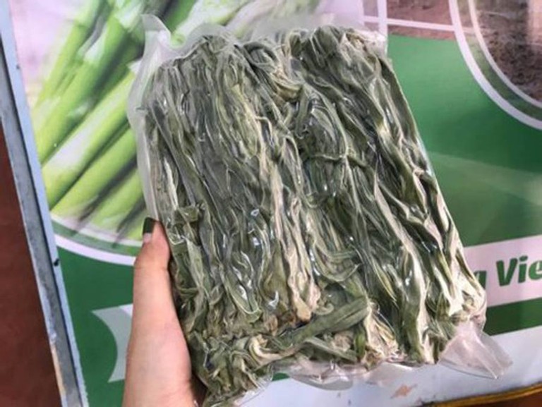 Gia gan 500.000 dong/kg nhung rau tien van dat hang-Hinh-9