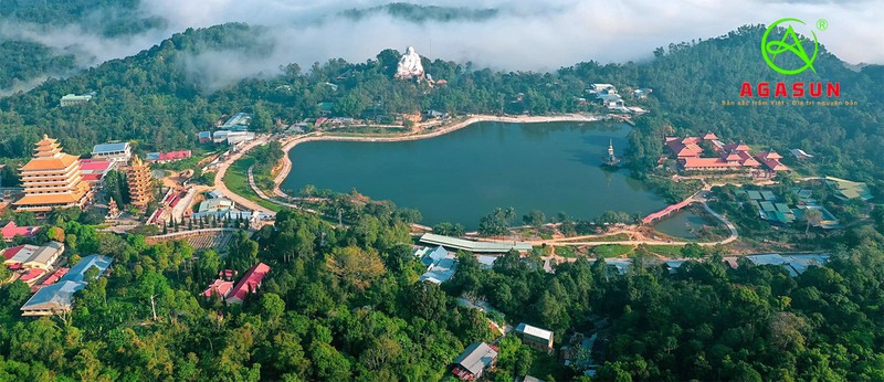 Nguoi tim duong xay dung 'Quoc huong Viet Nam'