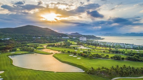 Vinpearl Golf dong hanh cung CNN quang ba du lich Viet Nam-Hinh-2