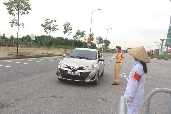 Hai Duong thuc hien gian cach xa hoi, Quang Ninh dung moi hoat dong van tai hanh khach tu 6h ngay 28/1-Hinh-2