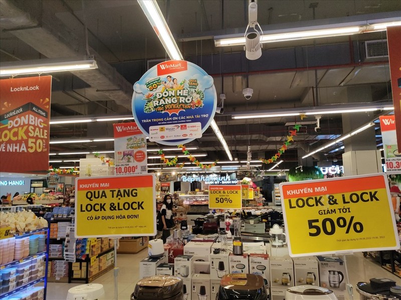 Le hoi Hang hoa chao he tai WinMart giam gia len den 50% hang loat san pham-Hinh-3