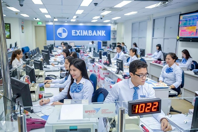 Eximbank mien nhiem 2 Pho Tong Giam doc truoc them Dai hoi bat thuong