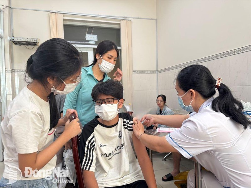 Xuất hiện ổ dịch não mô cầu tại Đồng Nai Xuat hien o dich nao mo cau tai Dong Nai