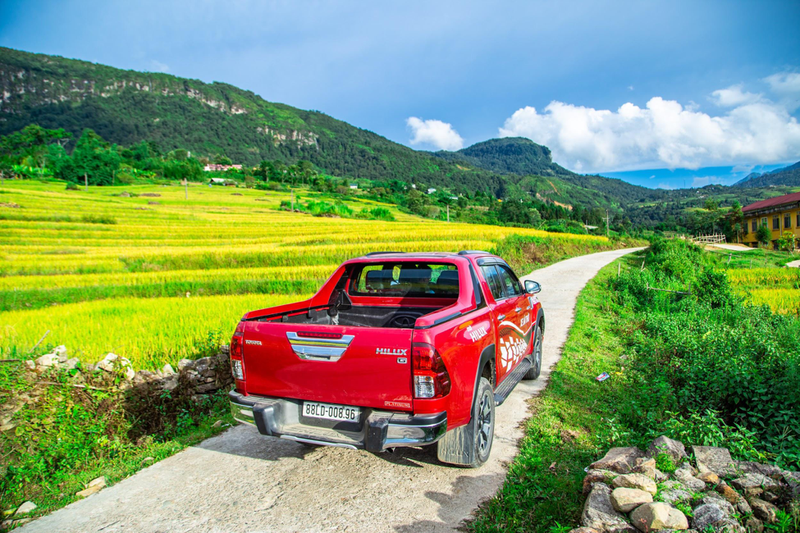 4 lý do Toyota Hilux chinh phục tín đồ yêu xe bán tải khắp thế giới - Hình 5 4 ly do Toyota Hilux chinh phuc tin do yeu xe ban tai khap the gioi-Hinh-5