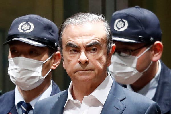 Cuu Chu tich Nissan Motor Carlos Ghosn bi Interpol truy na