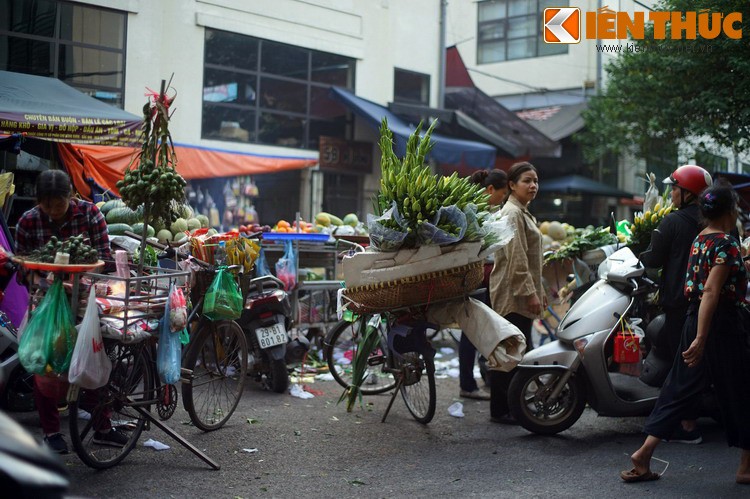 Nhung hinh anh dan da hiem co o cho Bac Qua Ha Noi-Hinh-10