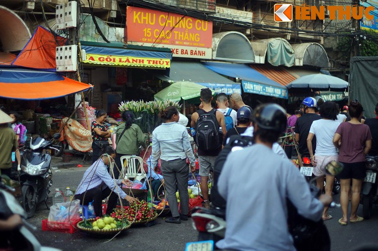 Nhung hinh anh dan da hiem co o cho Bac Qua Ha Noi-Hinh-12