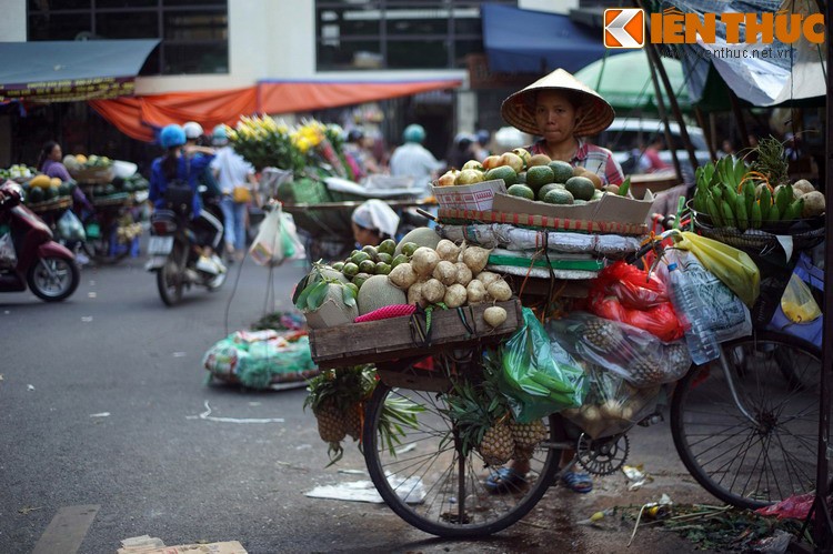 Nhung hinh anh dan da hiem co o cho Bac Qua Ha Noi-Hinh-16