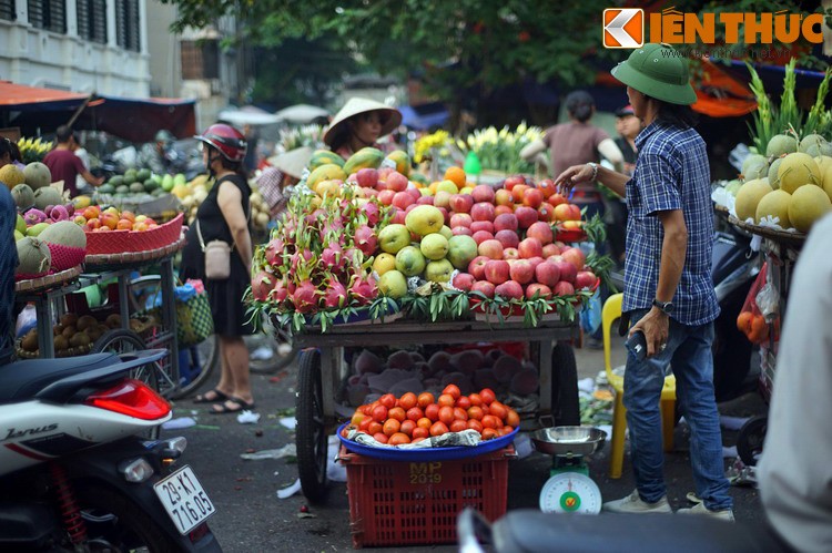 Nhung hinh anh dan da hiem co o cho Bac Qua Ha Noi-Hinh-2