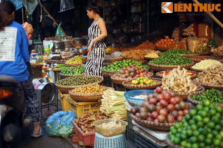 Nhung hinh anh dan da hiem co o cho Bac Qua Ha Noi-Hinh-9