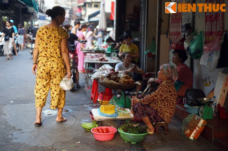 Ngam canh cho que doc dao o trung tam Ha Noi-Hinh-2