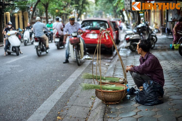 Kham pha an tuong ve con pho co dac san hot nhat Ha Noi-Hinh-20