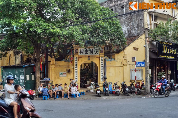 Kham pha an tuong ve con pho co dac san hot nhat Ha Noi-Hinh-7