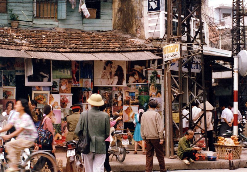 Ha Noi nam 1994 cuc chat qua ong kinh nguoi Nhat-Hinh-3