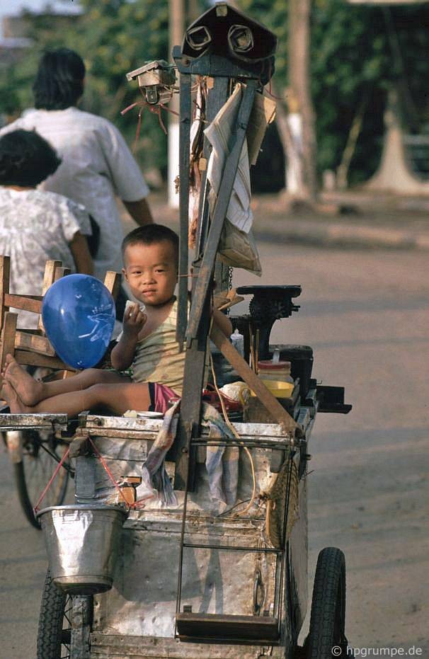 Cuoc song nhon nhip o via he Sai Gon nam 1991-Hinh-6