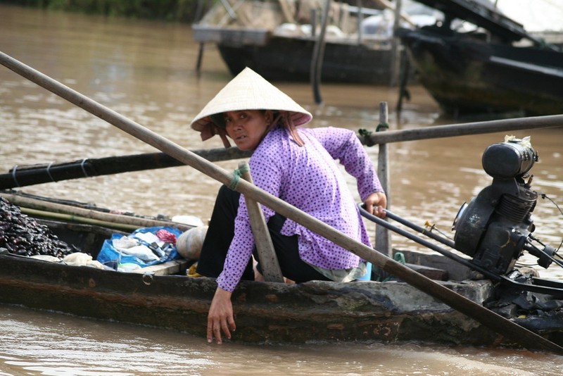 Nguoi Viet doi non la duoi con mat du khach ngoai-Hinh-2