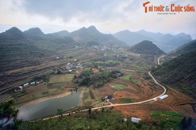 Diem lai nhung dia danh gan voi truyen thuyet ve loai rong o Viet Nam-Hinh-12