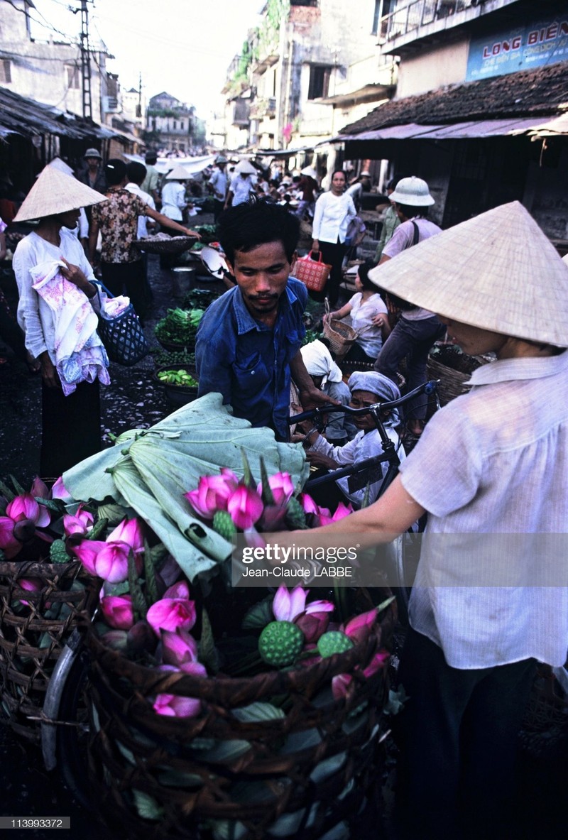 Nhung lat cat cuoc song moc mac cua nguoi Ha Noi nam 1994-Hinh-3