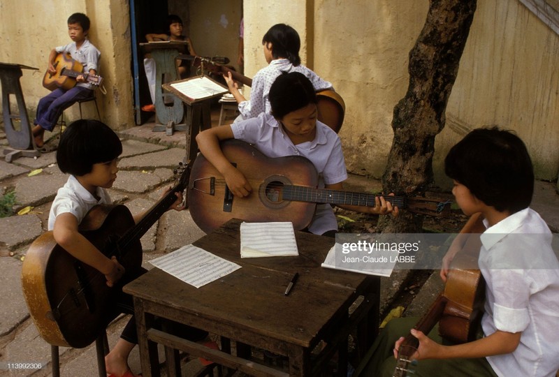 Nhung lat cat cuoc song moc mac cua nguoi Ha Noi nam 1994-Hinh-6