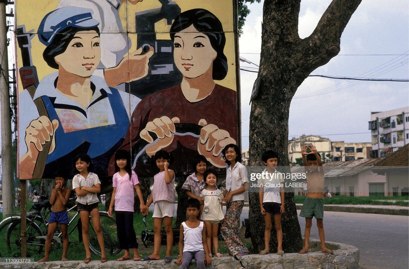 Nhung lat cat cuoc song moc mac cua nguoi Ha Noi nam 1994