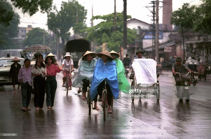 Anh quy ve Ha Noi va Sai Gon nam 1994-Hinh-3