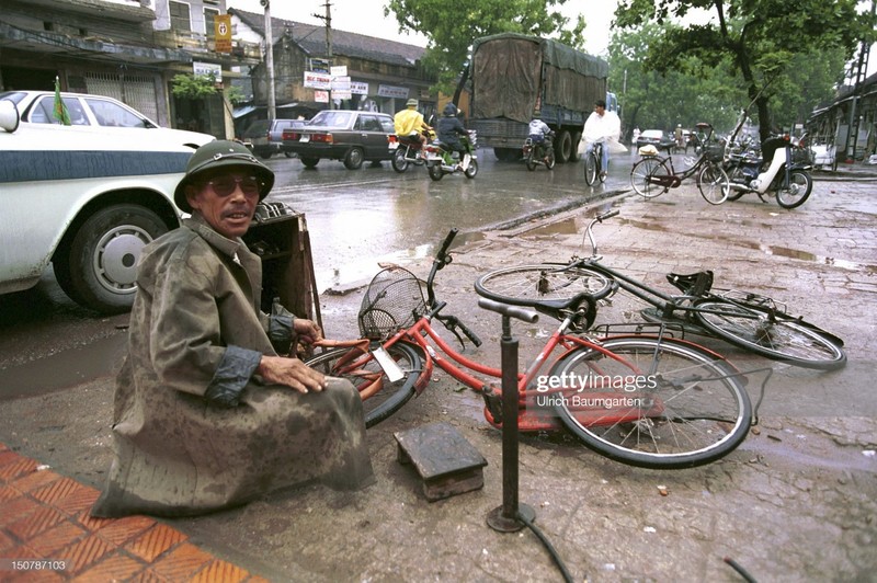 Anh quy ve Ha Noi va Sai Gon nam 1994-Hinh-4