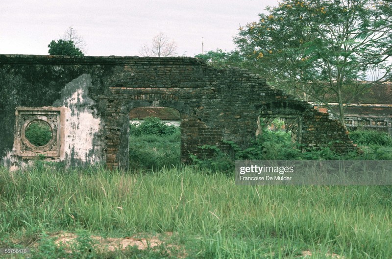 Khung canh binh di o Hoang thanh Hue nam 1989-Hinh-13