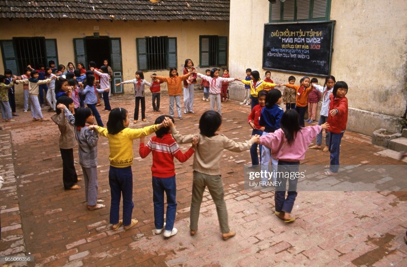 Anh hiem 'mot thoi de nho' ly thu ve hoc sinh tieu hoc Ha Noi nam 1987-Hinh-3