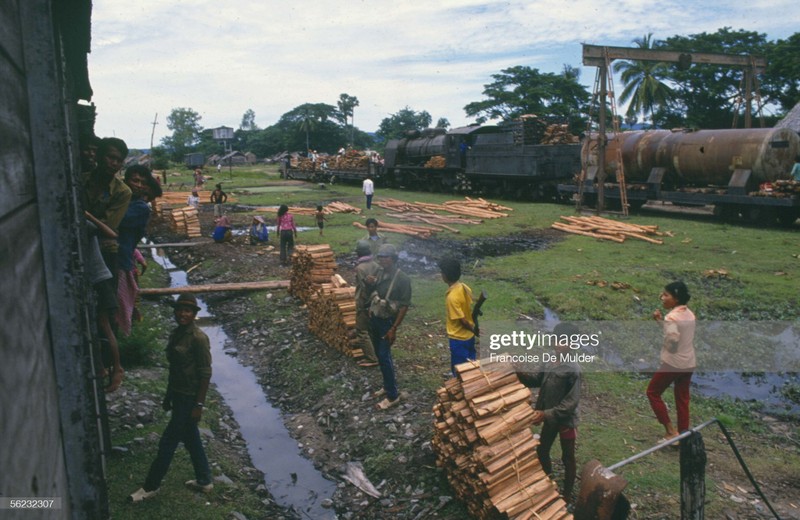 Hinh anh kho quen ve chuyen tau dac biet o Campuchia nam 1989-Hinh-4