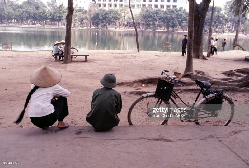 Loat anh kho quen ve Viet Nam nam 1978 cua nu nhiep anh gia Phap-Hinh-8