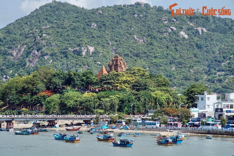 Dieu dac biet o dong song bieu tuong cua thanh pho Nha Trang-Hinh-3