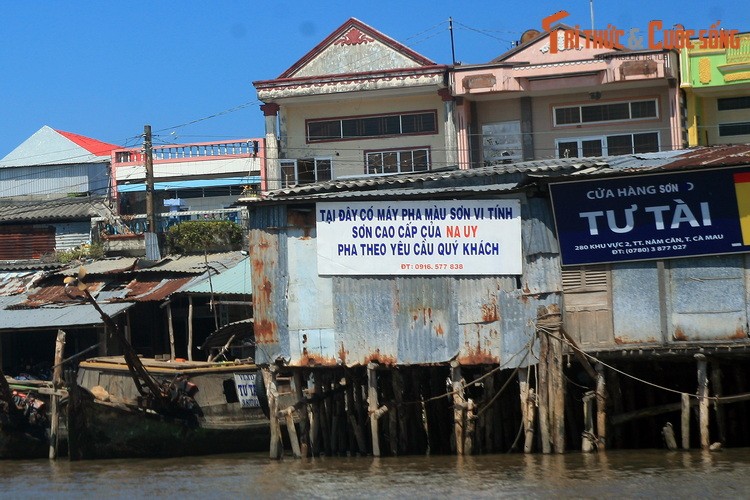 Ngo ngang khu pho noi 'bong benh' tren mat nuoc o Ca Mau-Hinh-10