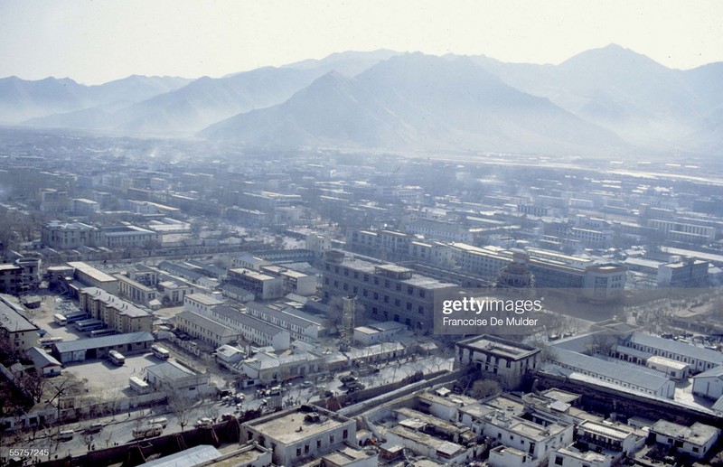 Anh thu vi ve thu phu Tay Tang nam 1991