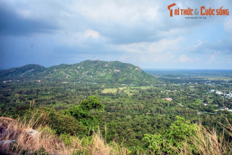 Cau chuyen ky bi ve cac dao si vung Bay Nui An Giang-Hinh-5