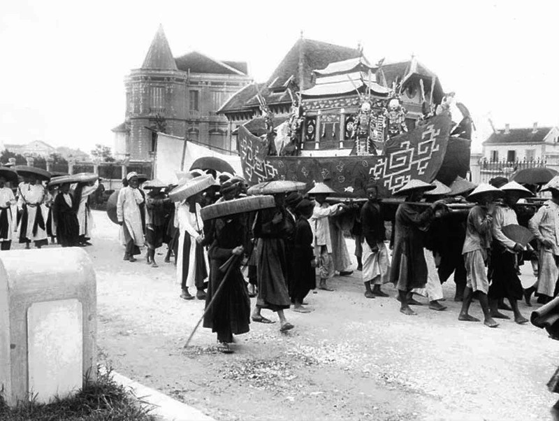 Ha Noi thap nien 1900 cuc song dong qua loat anh quy-Hinh-3