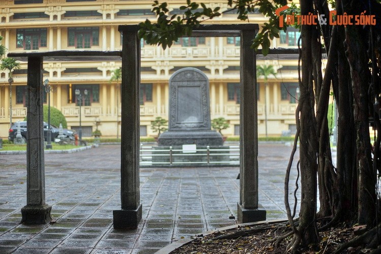 Biết gì về cổng tam quan đá thời Lê - Nguyễn ở Hà Nội? - Hình 8 Biet gi ve cong tam quan da thoi Le - Nguyen o Ha Noi?-Hinh-8