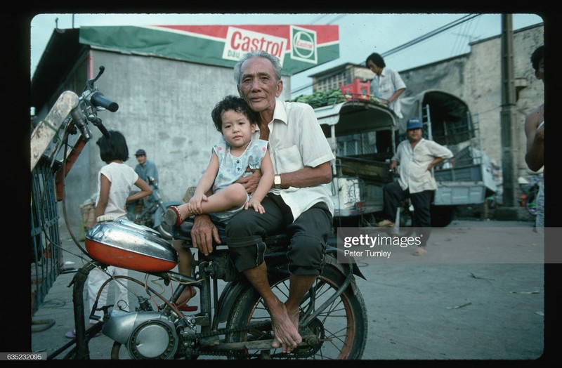 Loat anh thu vi ve giao thong o TP. HCM nam 1994-Hinh-2