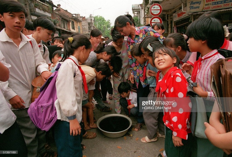 Ky uc Ha Noi nam 1995 qua loat anh cuc song dong-Hinh-5