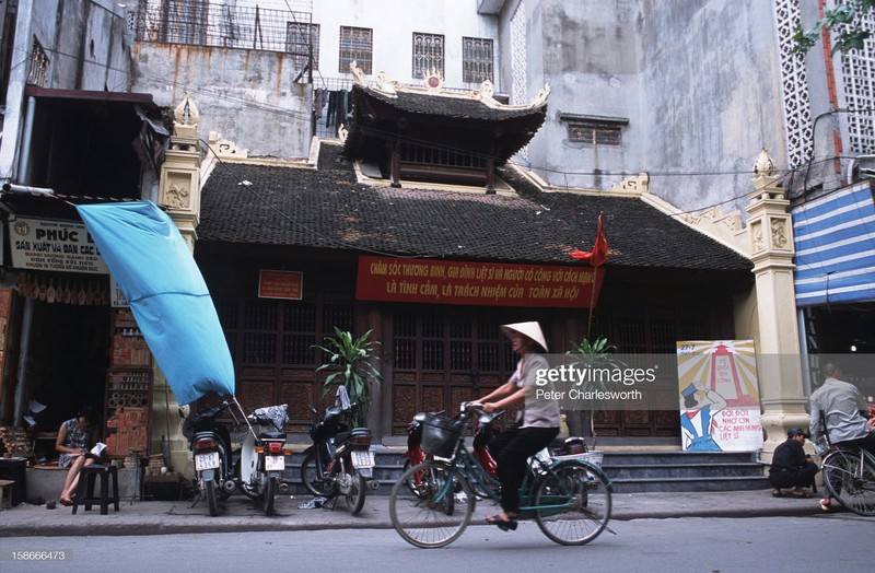 Cuoc song o Ha Noi 20 nam truoc qua loat anh nhieu cam xuc-Hinh-10