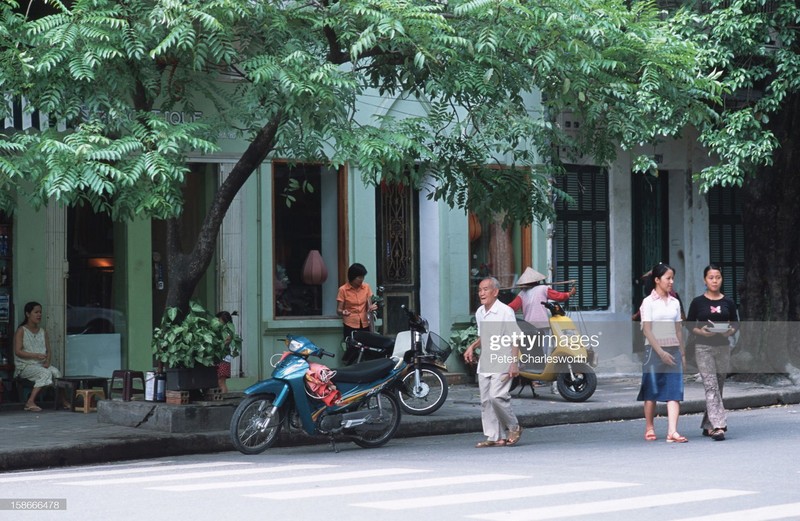 Cuoc song o Ha Noi 20 nam truoc qua loat anh nhieu cam xuc-Hinh-5