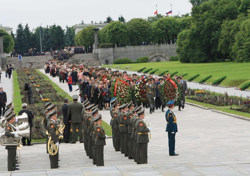 Nhin lai nghia trang noi nua trieu nguoi nam xuong trong cuoc bao vay Leningrad-Hinh-11