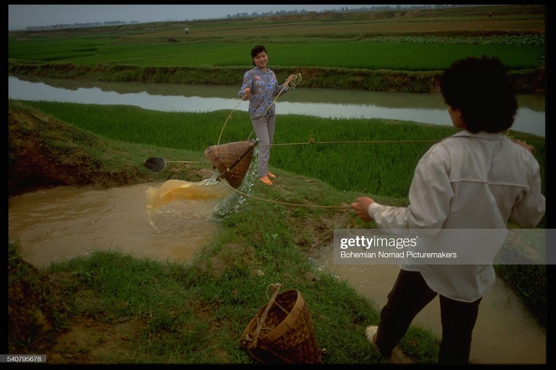 Cuoc song cuc nhon nhip o Ha Noi nam 1991 qua anh-Hinh-10