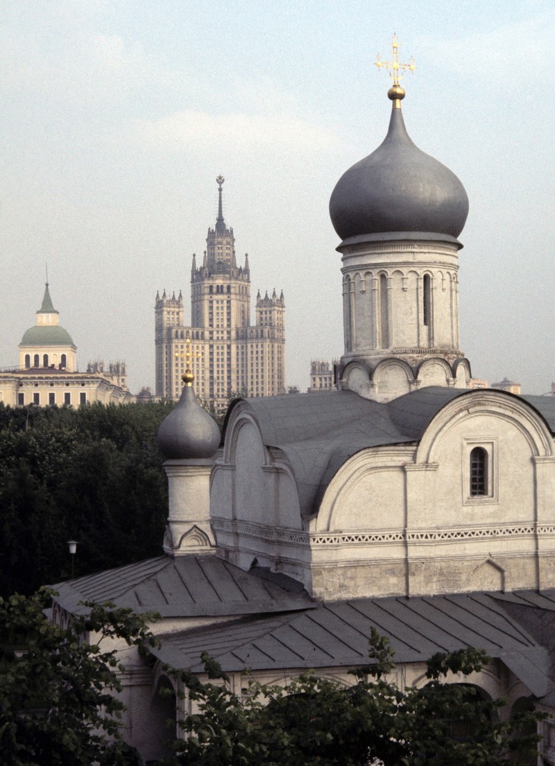 Thanh pho Moscow nam 1977 dep long lanh qua loat anh quy-Hinh-14