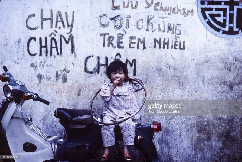 Loat anh 'mot thoi de nho' ve TP.HCM nam 1991-Hinh-7