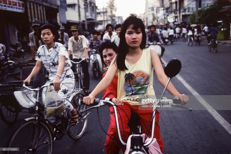 Loat anh 'mot thoi de nho' ve TP.HCM nam 1991