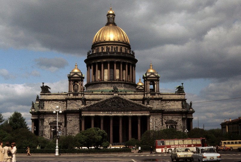 Nhung dia diem noi tieng o Leningrad nam 1977 qua loat anh hiem-Hinh-5